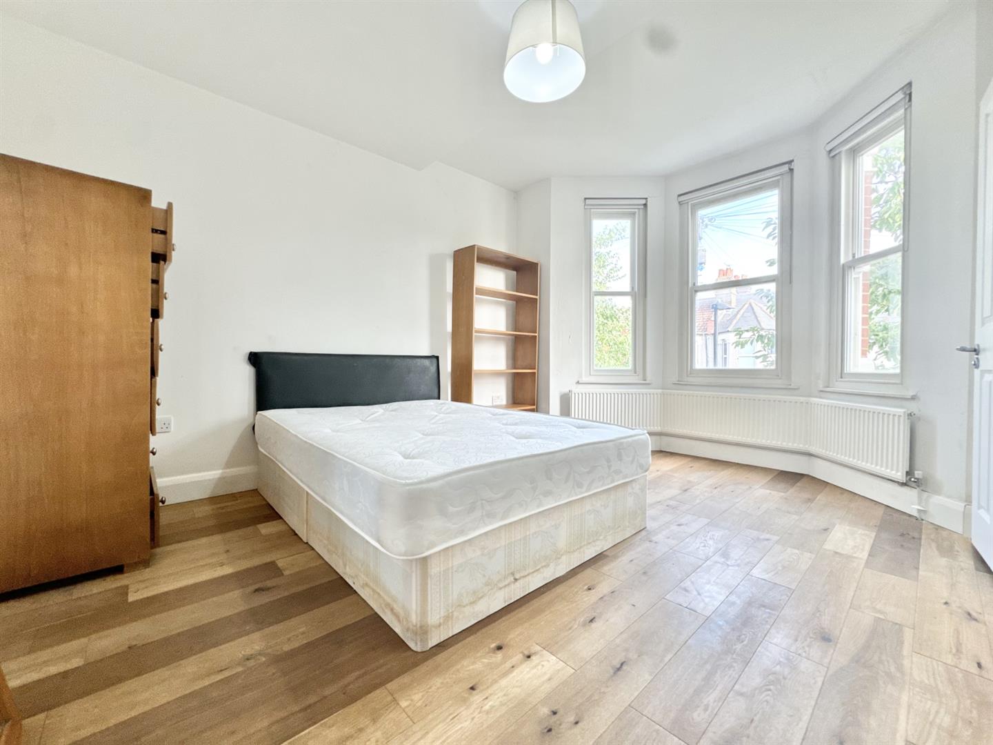 Rutland Gardens, Harringay, London
